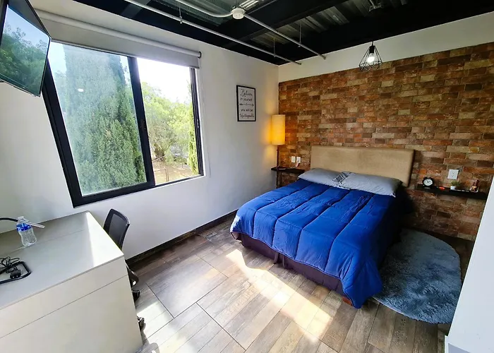 Apartment R09 Corner At Itesm Cem Full Services, Shared-kitchen, Fridge ,laundry, Smart Tv, Parking, Balcony