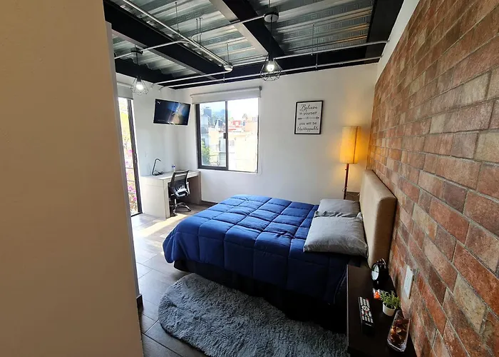 Apartment R09 Corner At Itesm Cem Full Services, Shared-kitchen, Fridge ,laundry, Smart Tv, Parking, Balcony Mexico City